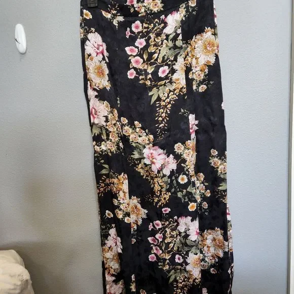 NWT Anthropologie floral silk skirt - Picture 4 of 6